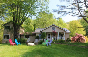 Henson Cove Place Bed and Breakfast w/Cabin